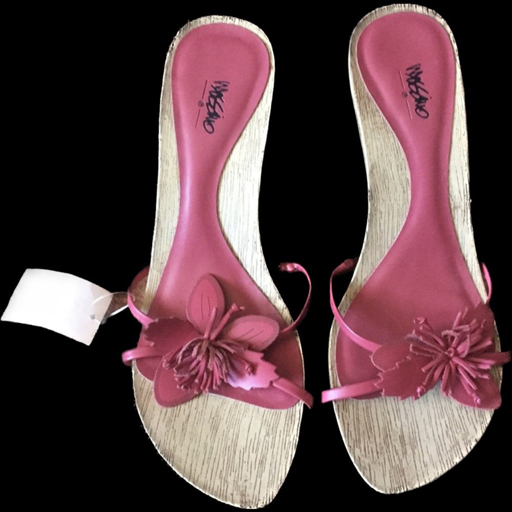 NWT Mossimo leather sandals, fuchsia. - Picture 2 of 5